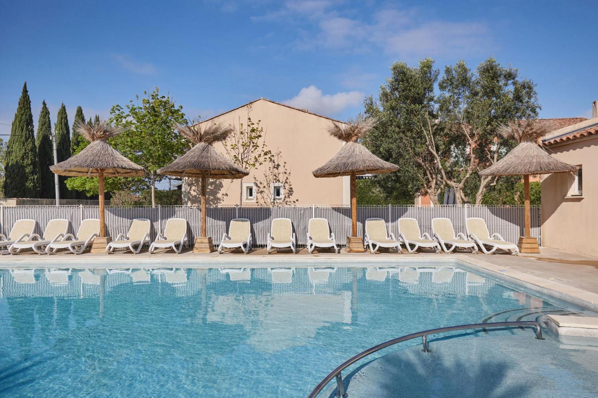 Residence Odalys Le Mas Des Flamants Aigues-Mortes Exterior photo
