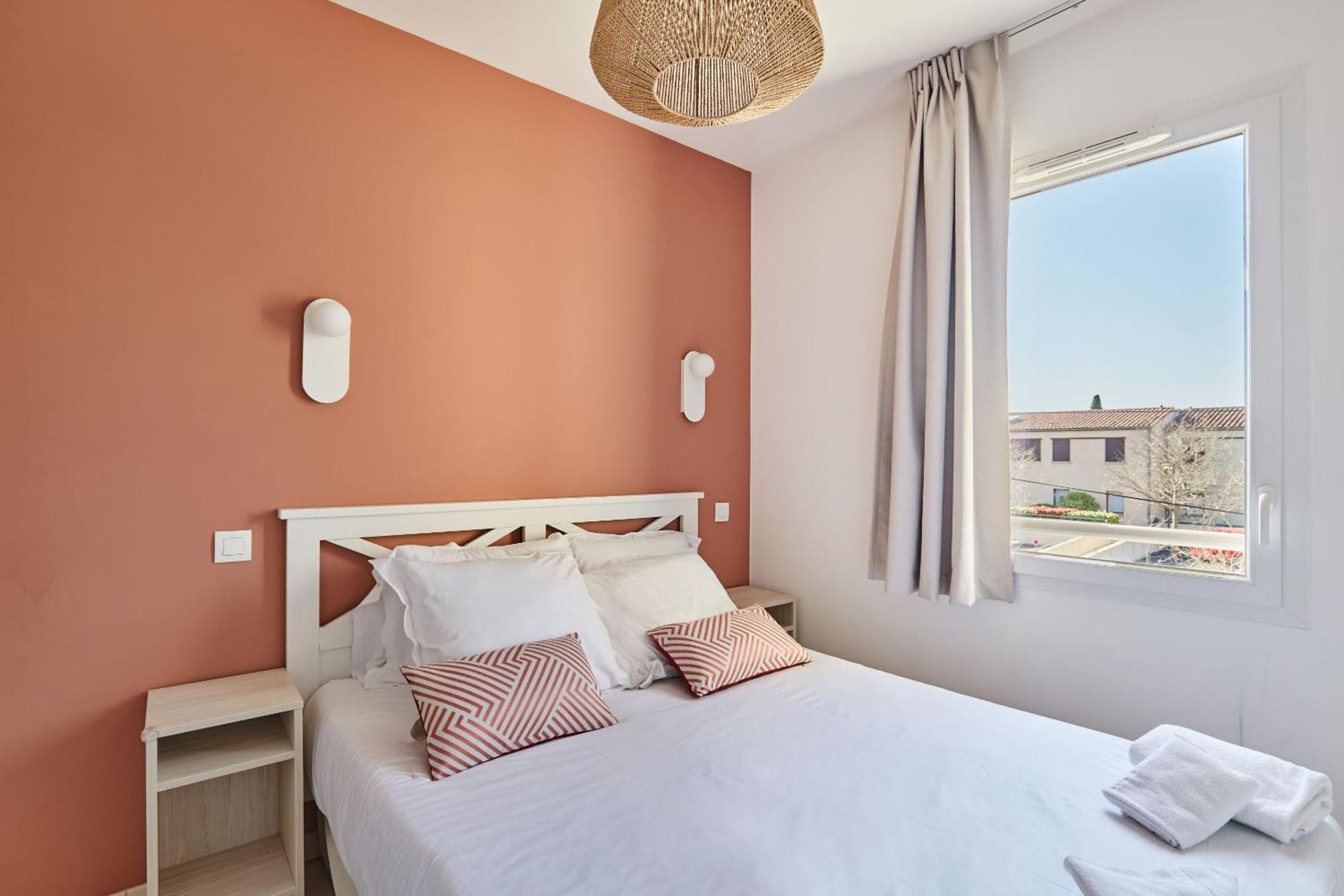 Residence Odalys Le Mas Des Flamants Aigues-Mortes Exterior photo