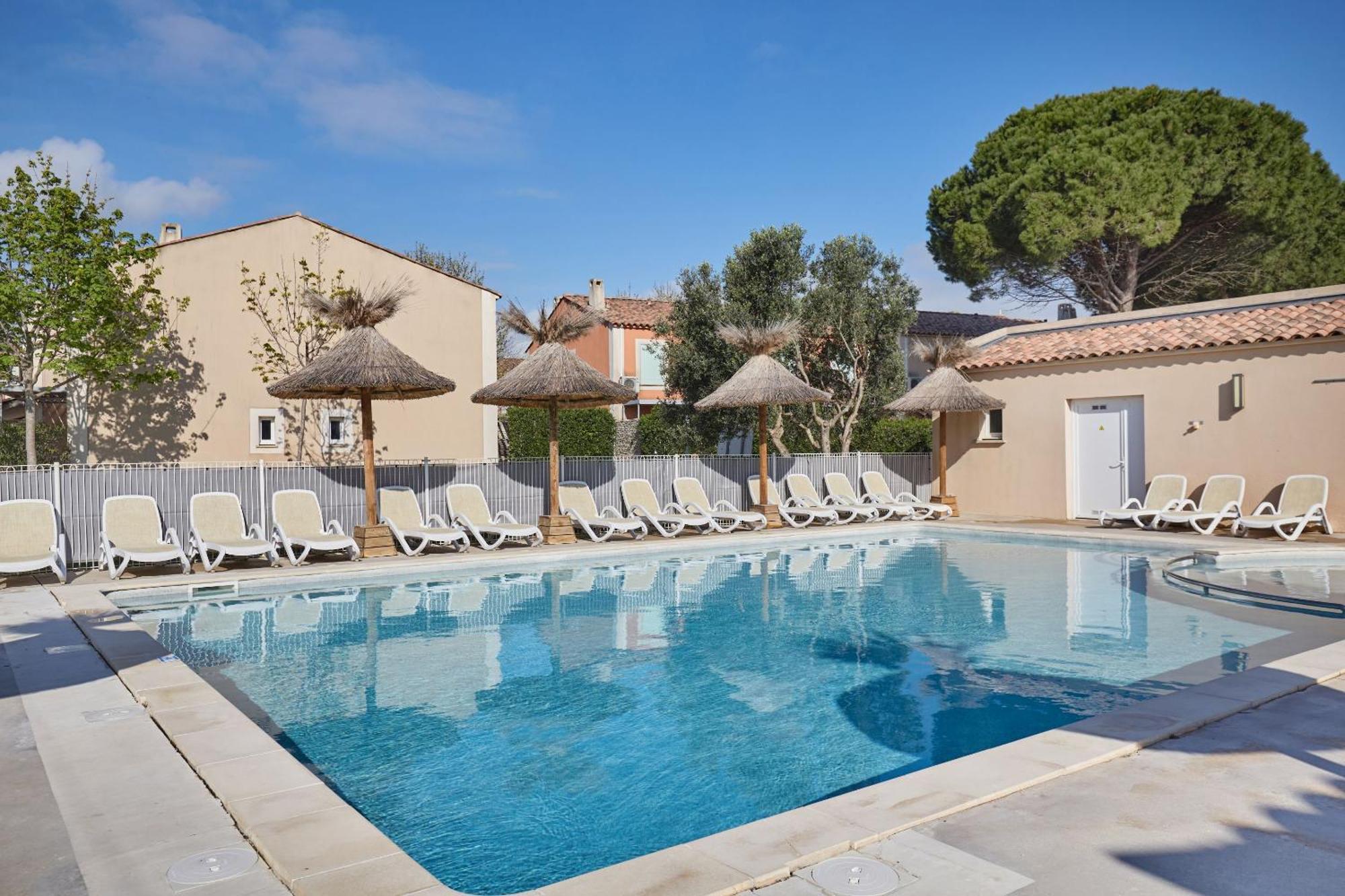 Residence Odalys Le Mas Des Flamants Aigues-Mortes Exterior photo