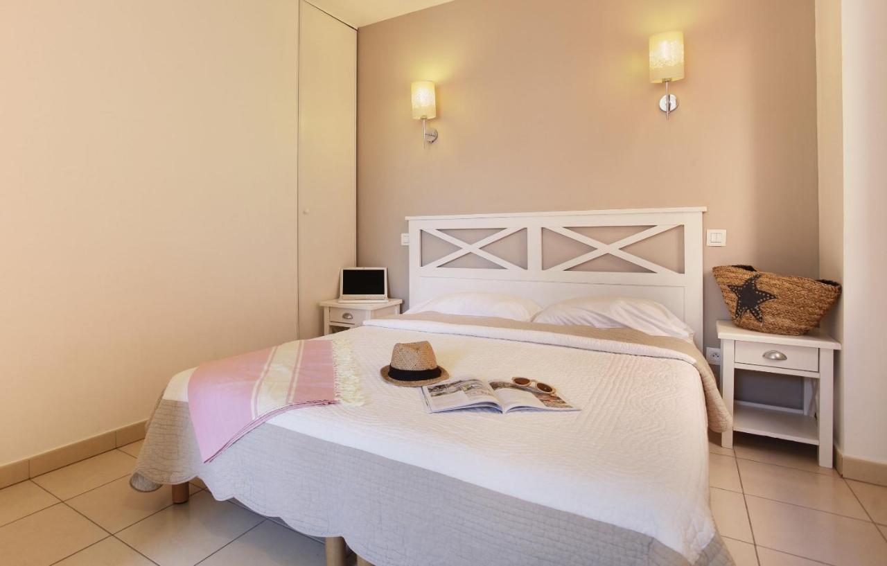 Residence Odalys Le Mas Des Flamants Aigues-Mortes Exterior photo